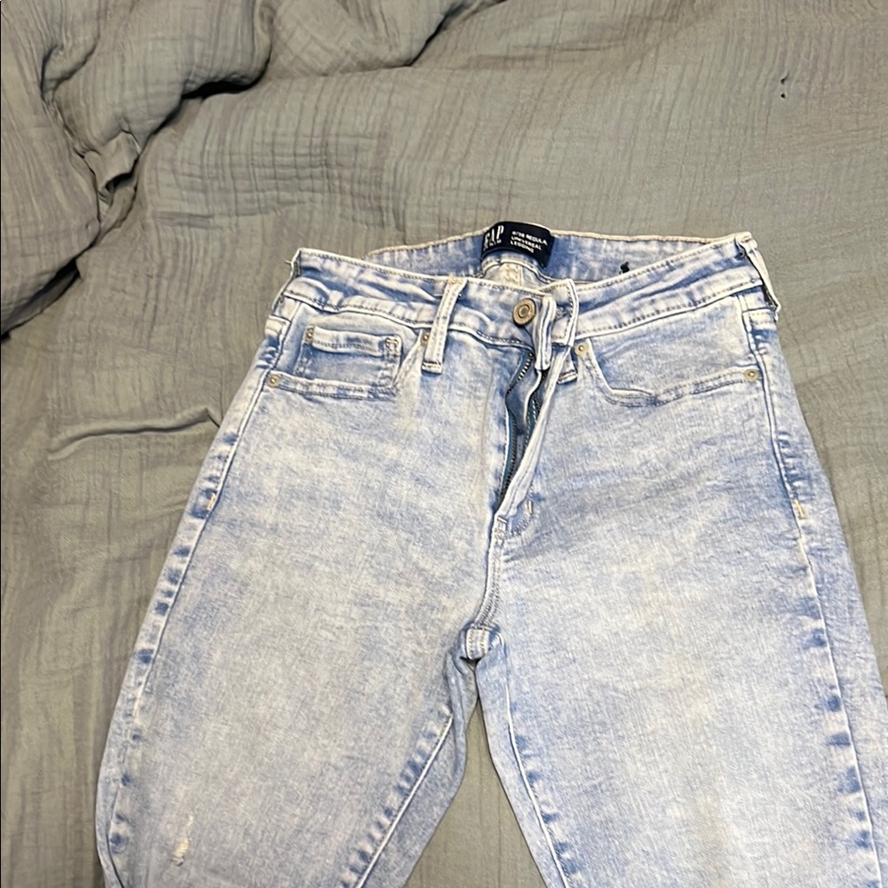GAP Blue Skinny Jeans with Vintage Acid Wash